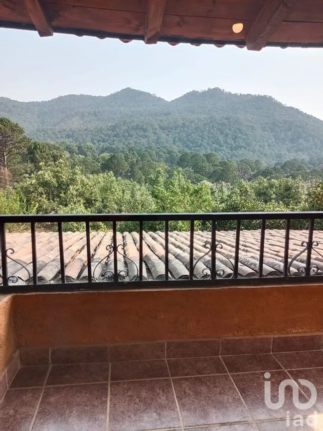 Casa en Renta en Valle de Bravo, Valle de Bravo, Estado De México | NEX-227366 | iad México | Foto 10 de 15