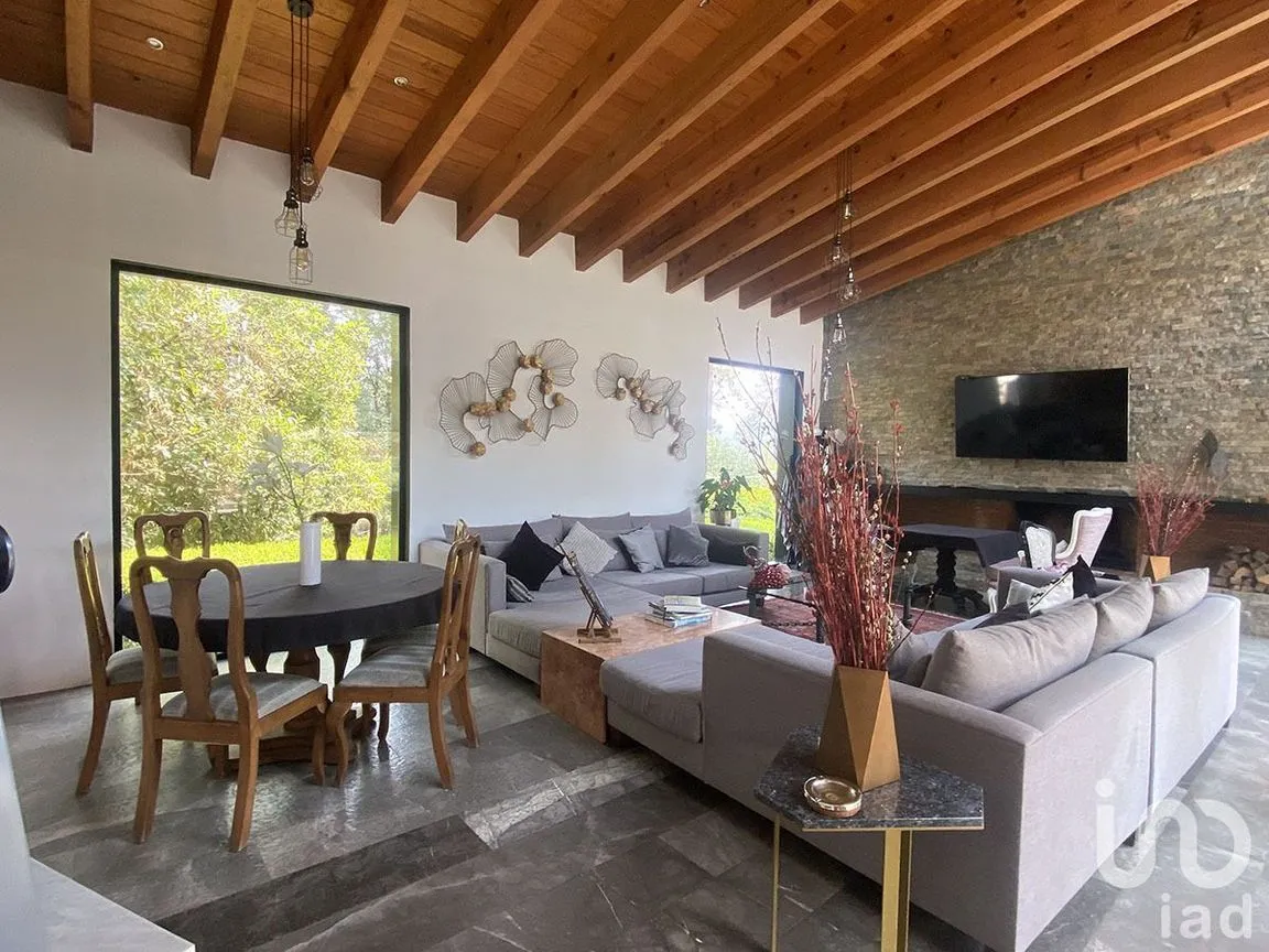 Casa en Renta en Avándaro, Valle de Bravo, Estado De México | NEX-227368 | iad México | Foto 13 de 33
