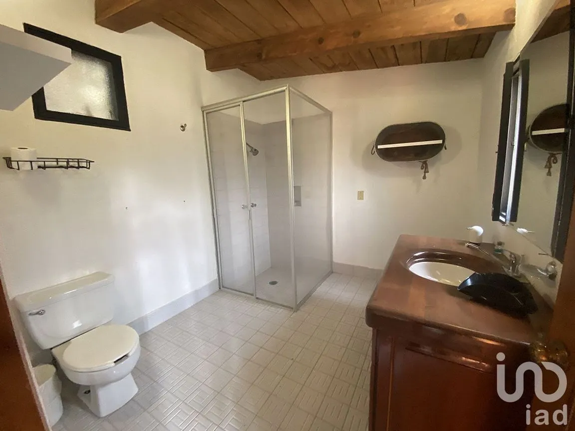Casa en Renta en Avándaro, Valle de Bravo, Estado De México | NEX-227368 | iad México | Foto 16 de 33