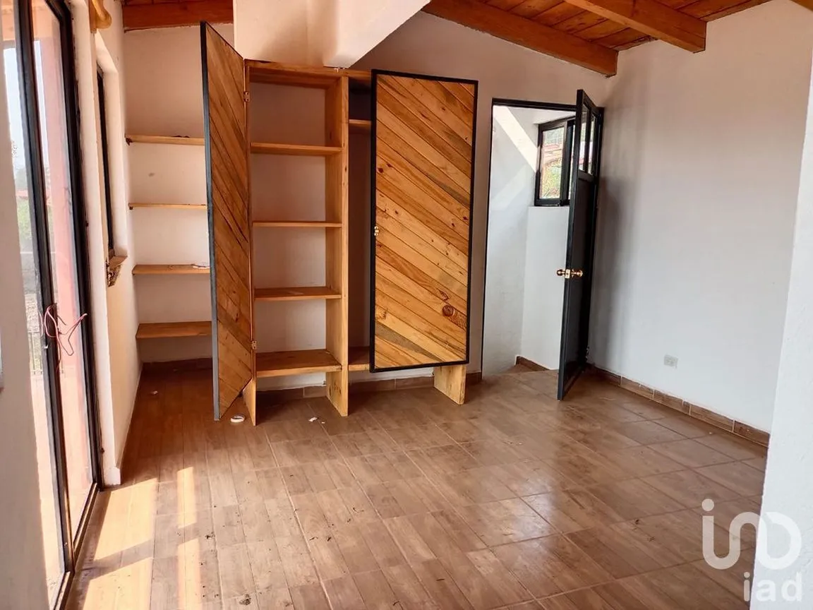 Casa en Renta en Mesa de Jaimes, Valle de Bravo, Estado De México | NEX-227372 | iad México | Foto 6 de 7