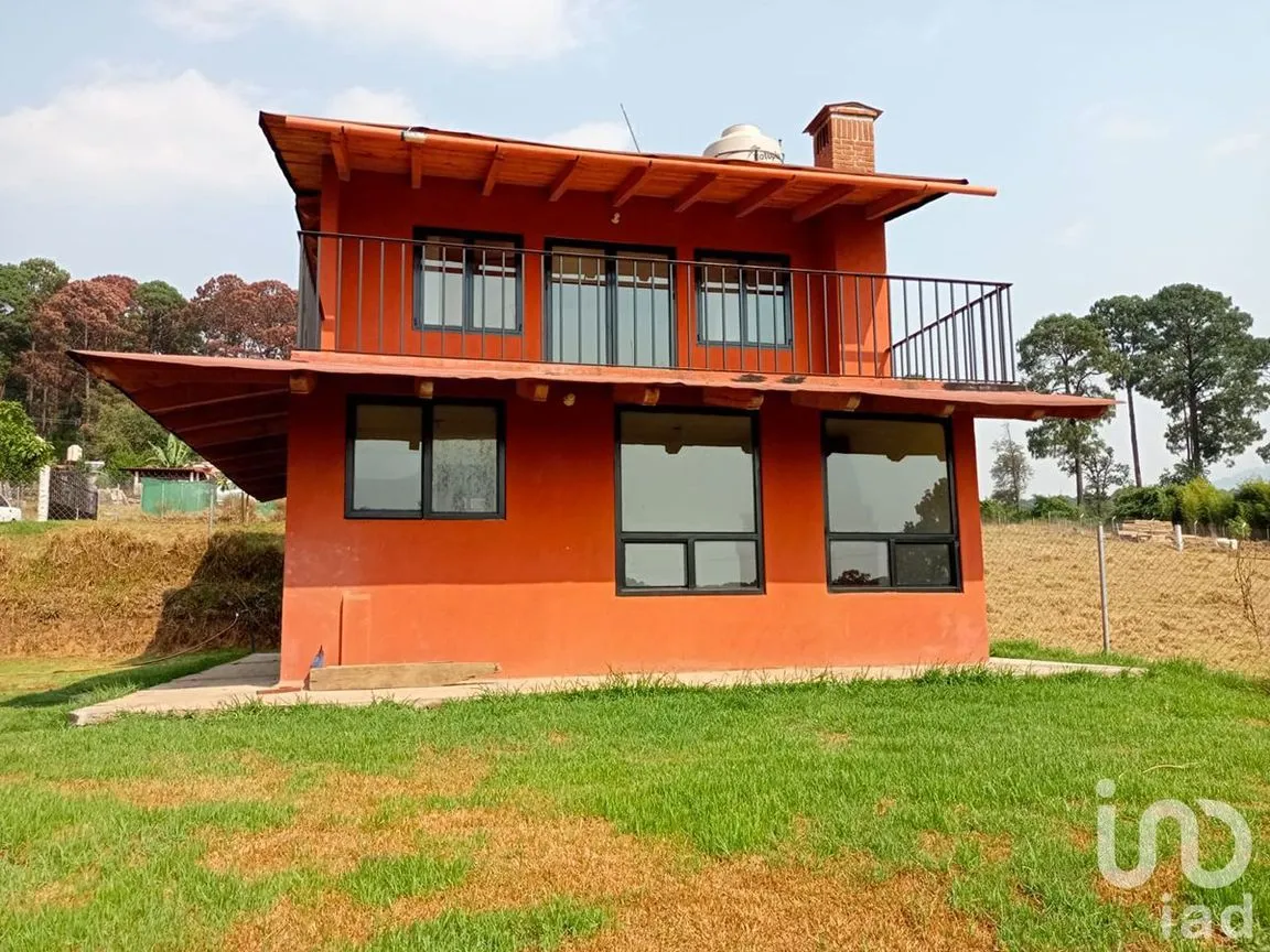 Casa en Renta en Mesa de Jaimes, Valle de Bravo, Estado De México | NEX-227372 | iad México | Foto 1 de 7