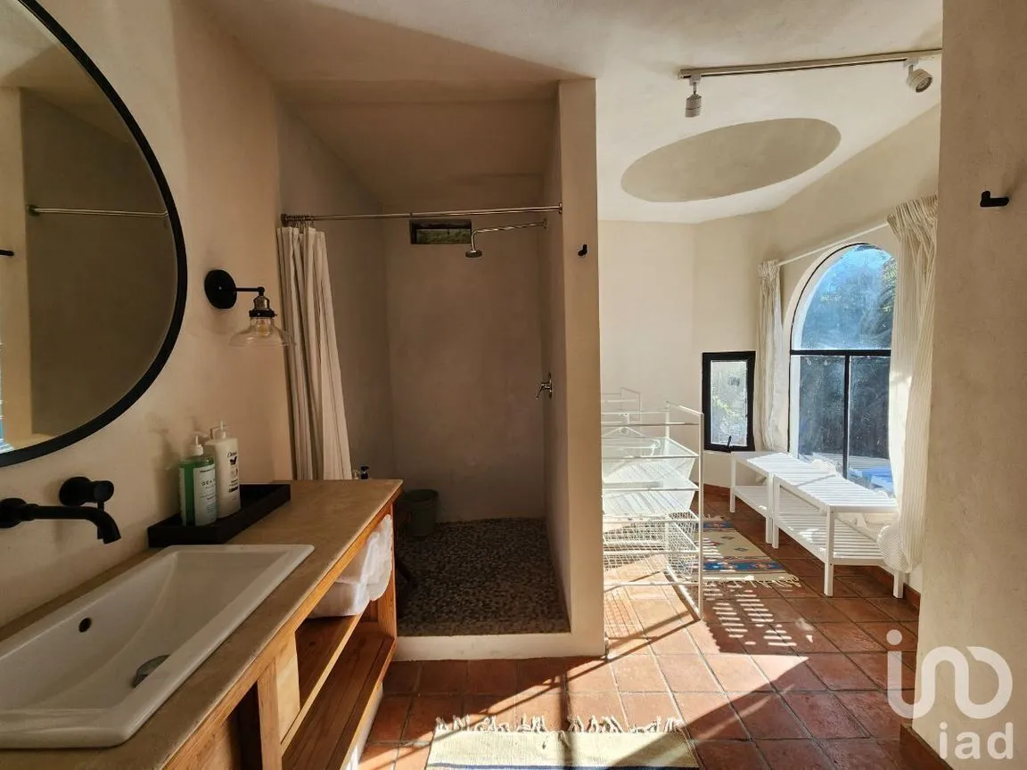 Departamento en Renta en Santa María Ahuacatlan, Valle de Bravo, Estado De México | NEX-227375 | iad México | Foto 5 de 14