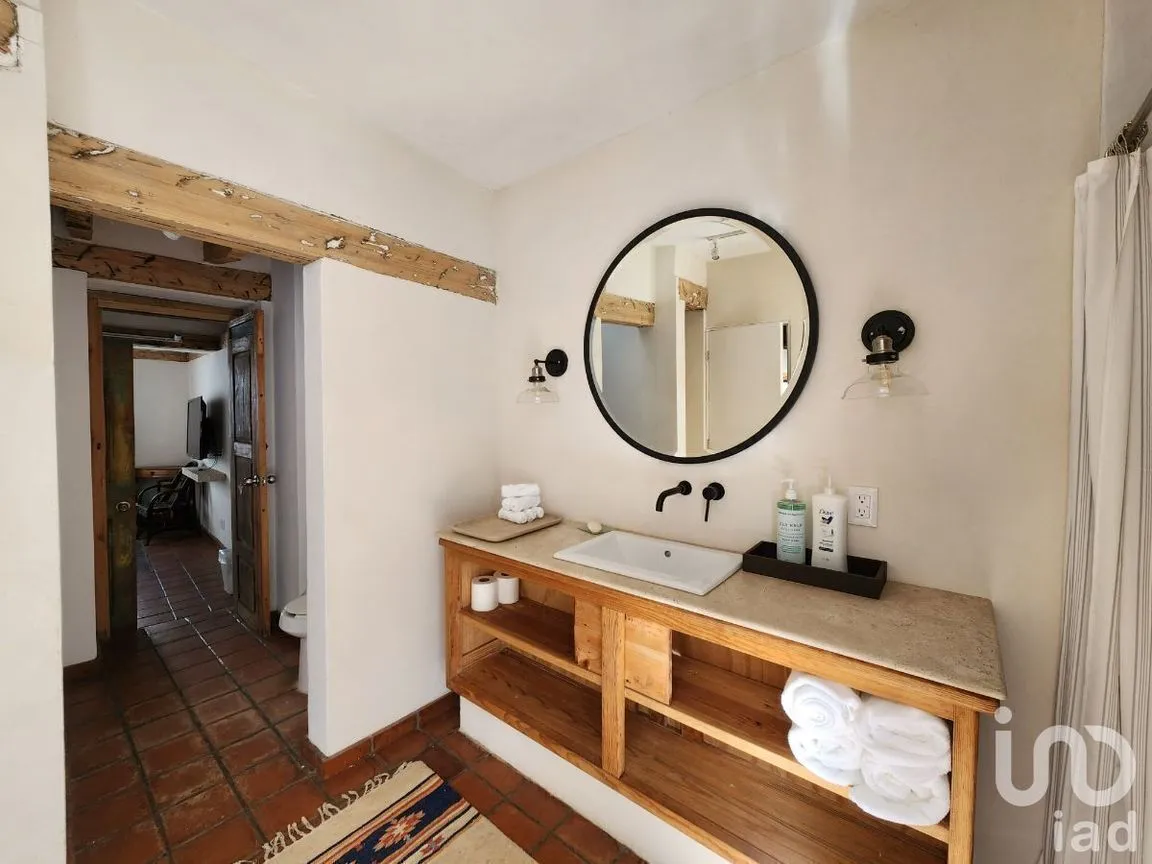 Departamento en Renta en Santa María Ahuacatlan, Valle de Bravo, Estado De México | NEX-227375 | iad México | Foto 8 de 14