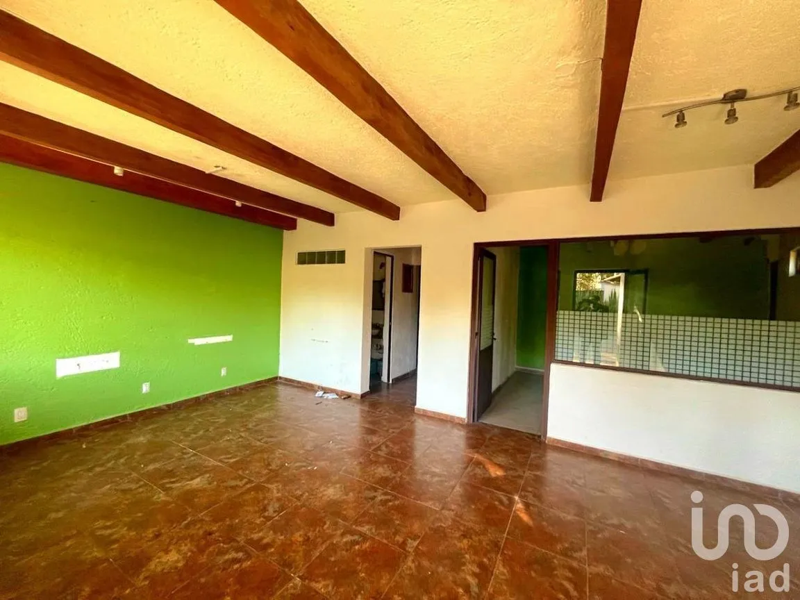 Local en Renta en Avándaro, Valle de Bravo, Estado De México | NEX-227376 | iad México | Foto 8 de 11