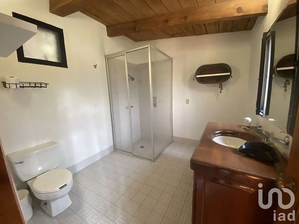 Casa en Venta en Avándaro, Valle de Bravo, Estado De México | NEX-227379 | iad México | Foto 16 de 33