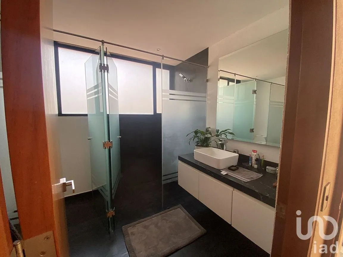 Casa en Venta en Avándaro, Valle de Bravo, Estado De México | NEX-227379 | iad México | Foto 23 de 33