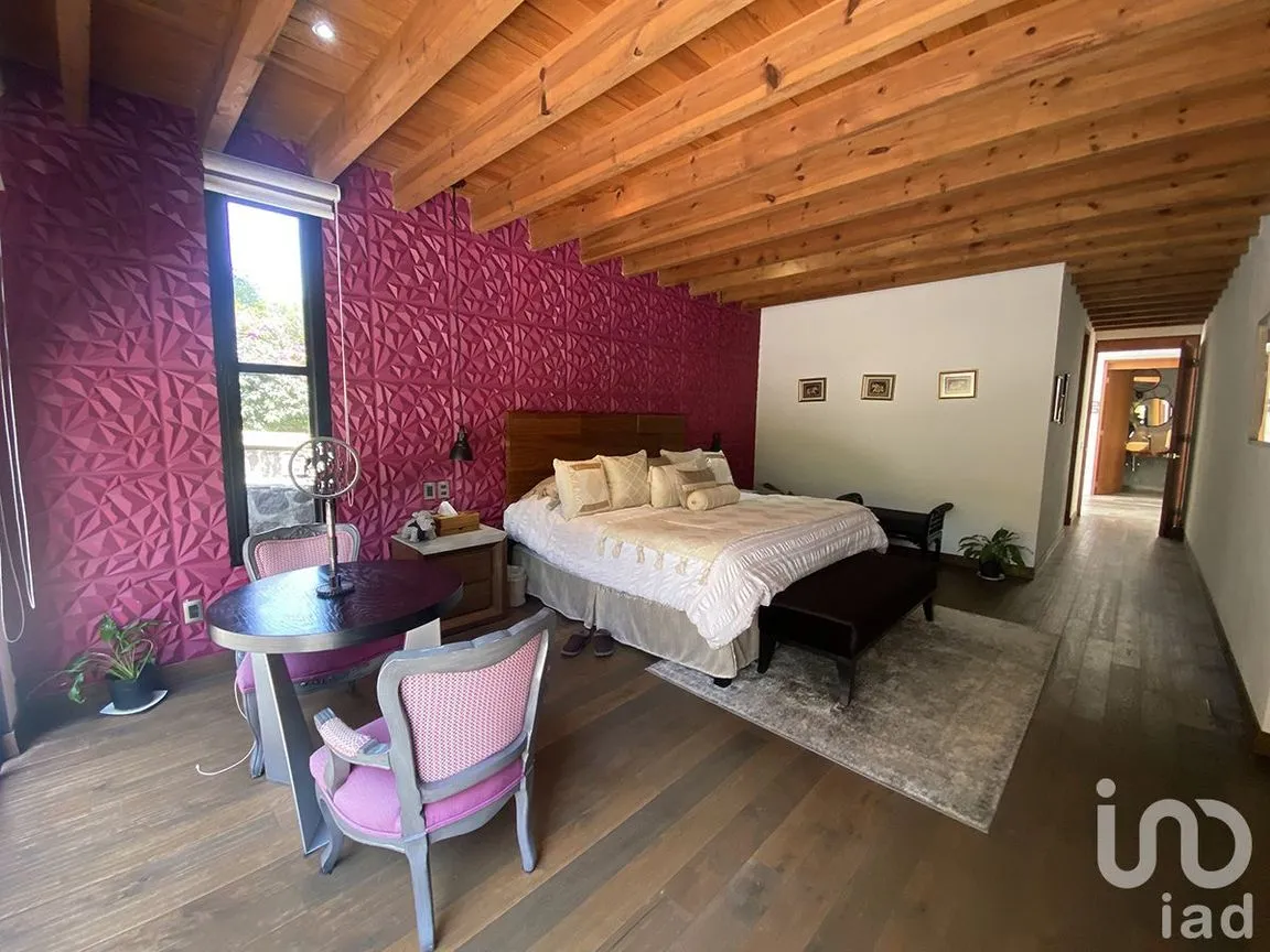 Casa en Venta en Avándaro, Valle de Bravo, Estado De México | NEX-227379 | iad México | Foto 4 de 33