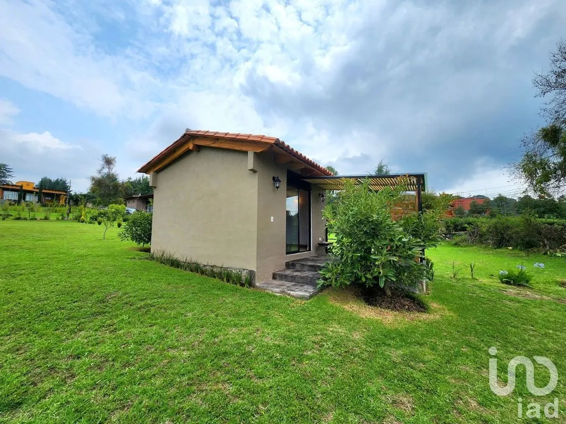 Casa en Renta en Cerro Gordo, Valle de Bravo, Estado De México | NEX-227380 | iad México | Foto 3 de 11