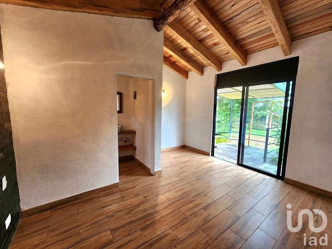 Casa en Renta en Cerro Gordo, Valle de Bravo, Estado De México | NEX-227380 | iad México | Foto 7 de 11