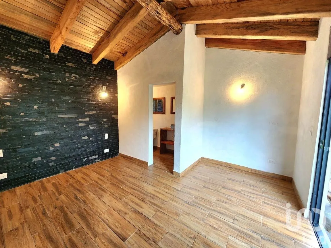 Casa en Renta en Cerro Gordo, Valle de Bravo, Estado De México | NEX-227380 | iad México | Foto 9 de 11