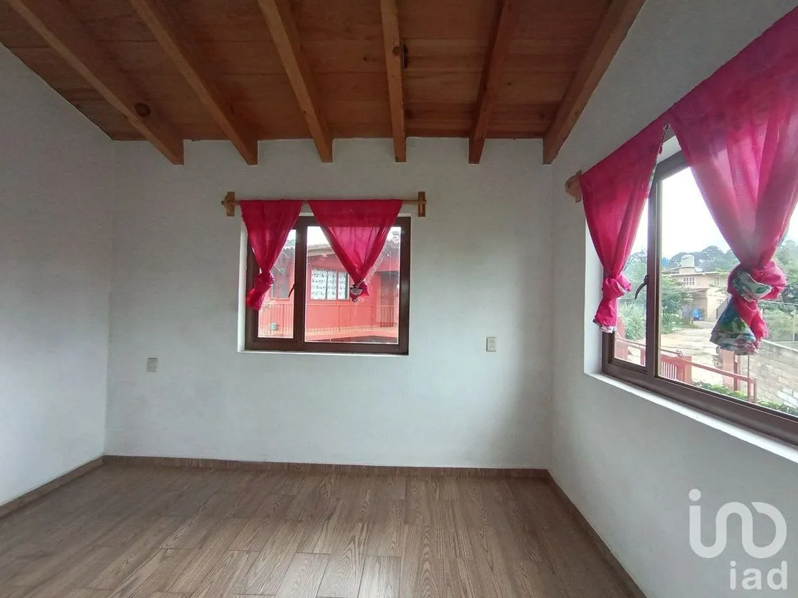 Casa en Renta en Cerro Colorado, Valle de Bravo, Estado De México | NEX-227381 | iad México | Foto 13 de 18