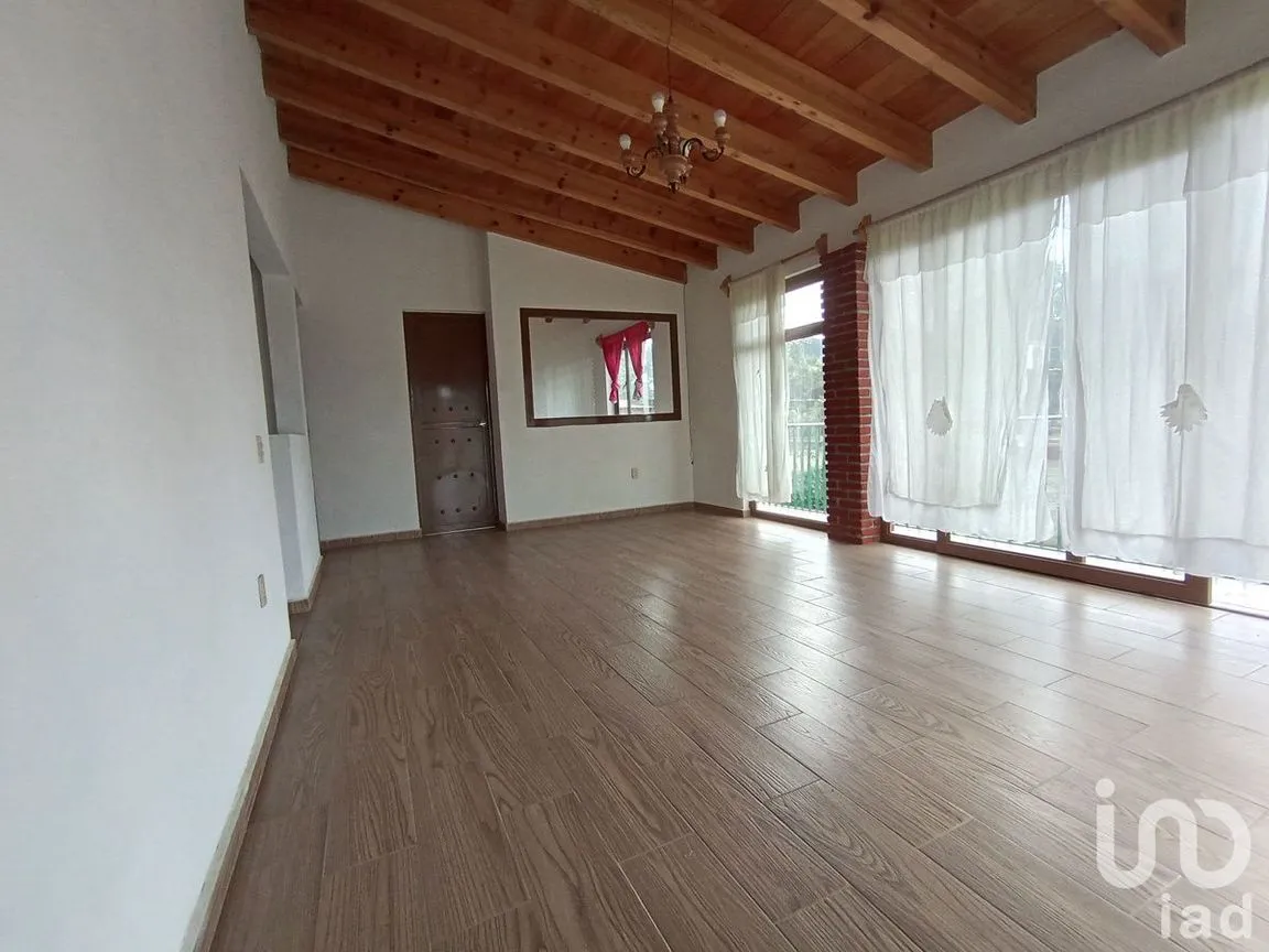 Casa en Renta en Cerro Colorado, Valle de Bravo, Estado De México | NEX-227381 | iad México | Foto 14 de 18