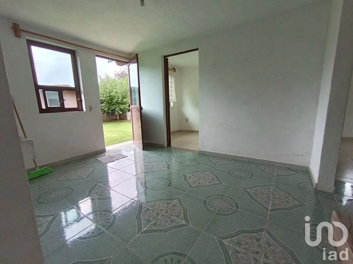 Casa en Renta en Cerro Colorado, Valle de Bravo, Estado De México | NEX-227381 | iad México | Foto 3 de 18