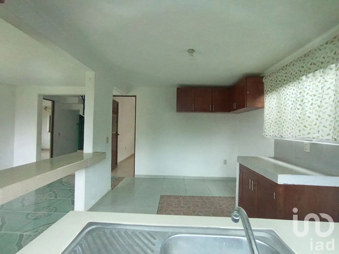 Casa en Renta en Cerro Colorado, Valle de Bravo, Estado De México | NEX-227381 | iad México | Foto 5 de 18