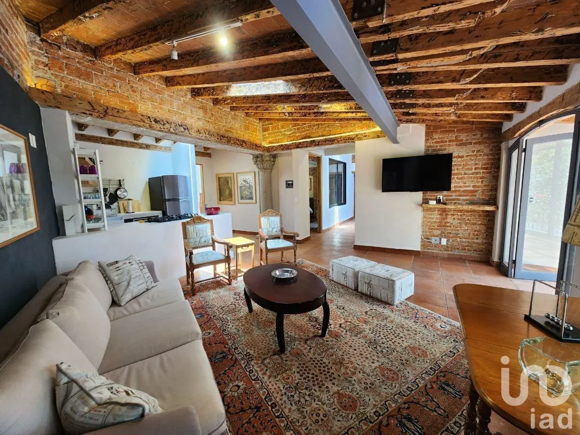 Departamento en Renta en Santa María Ahuacatlan, Valle de Bravo, Estado De México | NEX-227382 | iad México | Foto 2 de 16