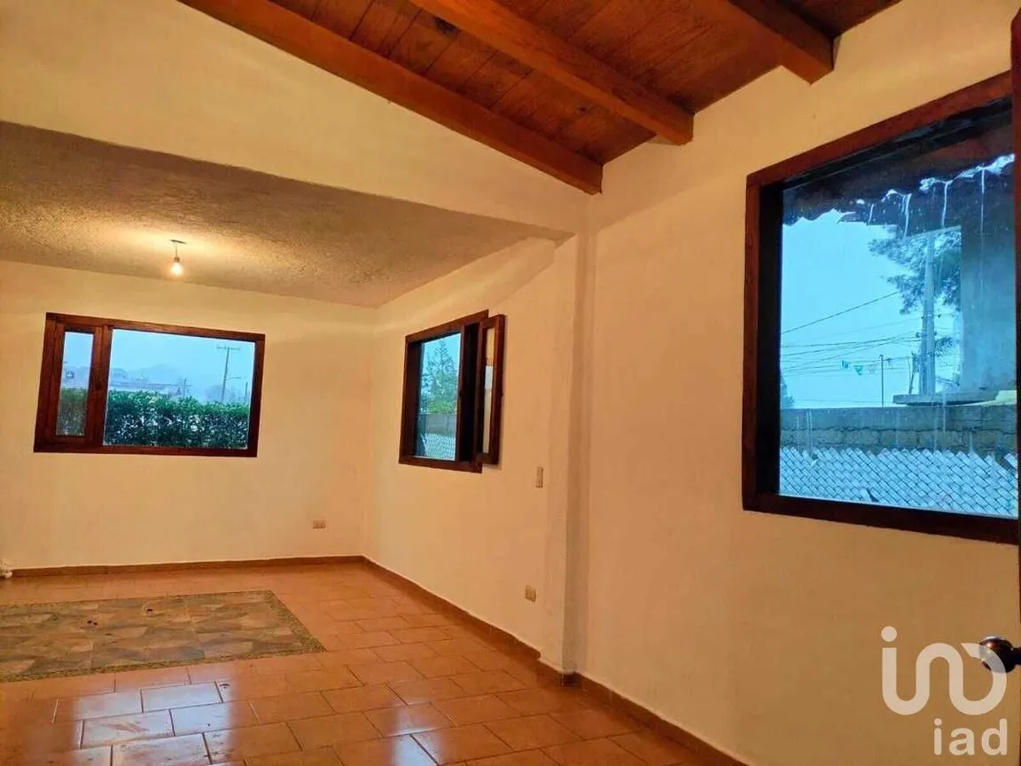 Casa en Renta en Cerro Gordo, Valle de Bravo, Estado De México | NEX-227383 | iad México | Foto 3 de 17