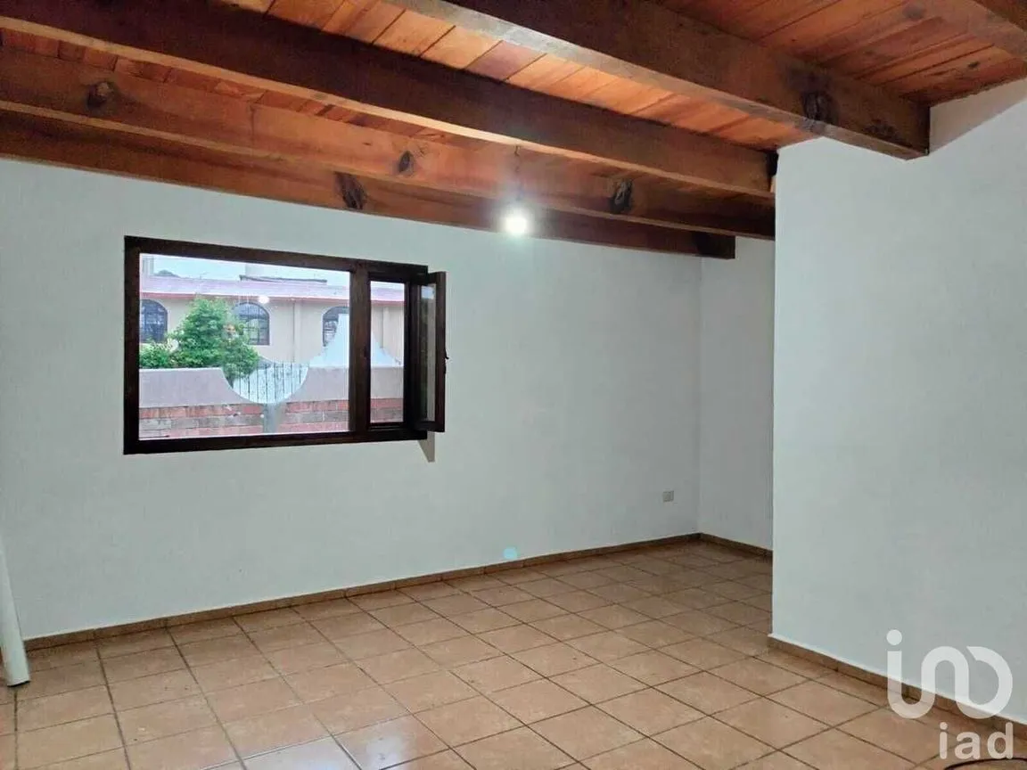 Casa en Renta en Cerro Gordo, Valle de Bravo, Estado De México | NEX-227383 | iad México | Foto 7 de 17