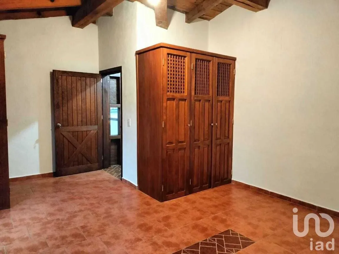 Casa en Renta en Cerro Gordo, Valle de Bravo, Estado De México | NEX-227383 | iad México | Foto 9 de 17