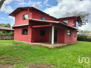 NEX-227383 - Casa en Renta, con 3 recamaras, con 2 baños, con 240 m2 de construcción en Cerro Gordo, CP 51239, Estado De México.
