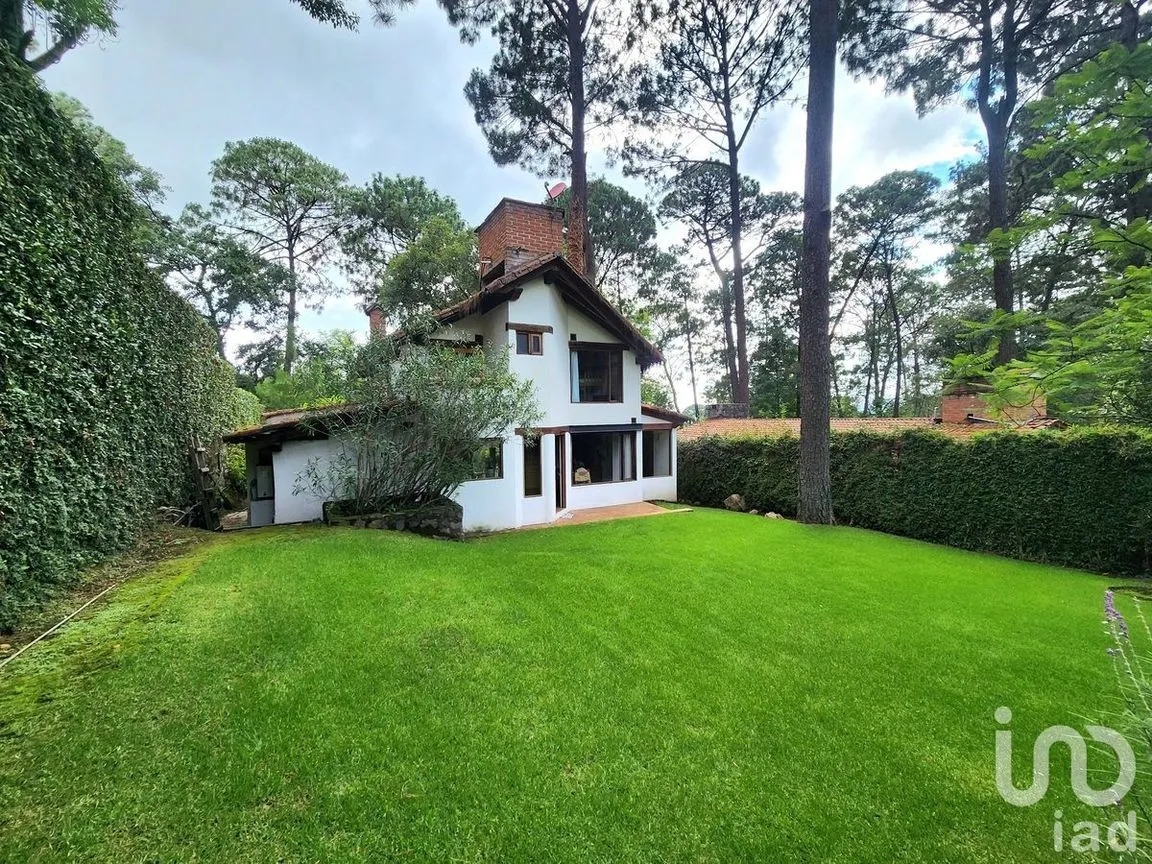 Casa en Renta en Avándaro, Valle de Bravo, Estado De México | NEX-227678 | iad México | Foto 27 de 28