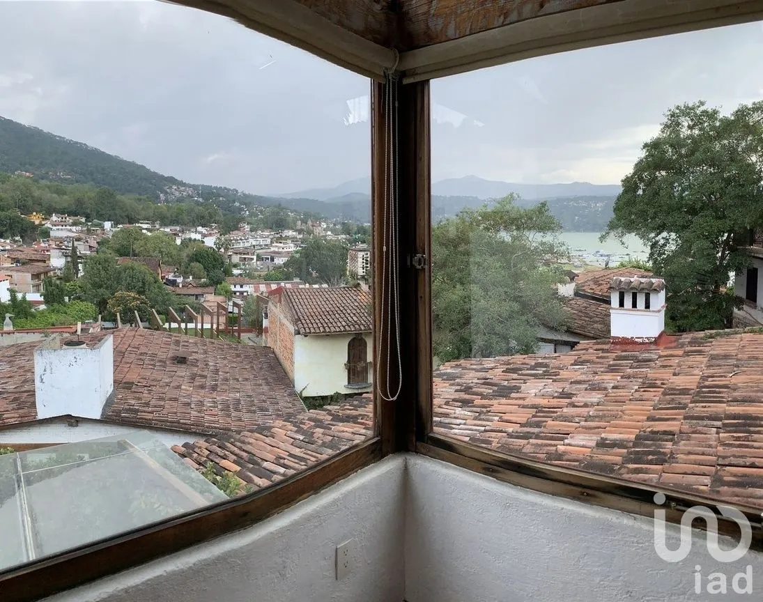 Casa en Venta en Valle de Bravo, Valle de Bravo, Estado De México | NEX-227812 | iad México | Foto 9 de 18
