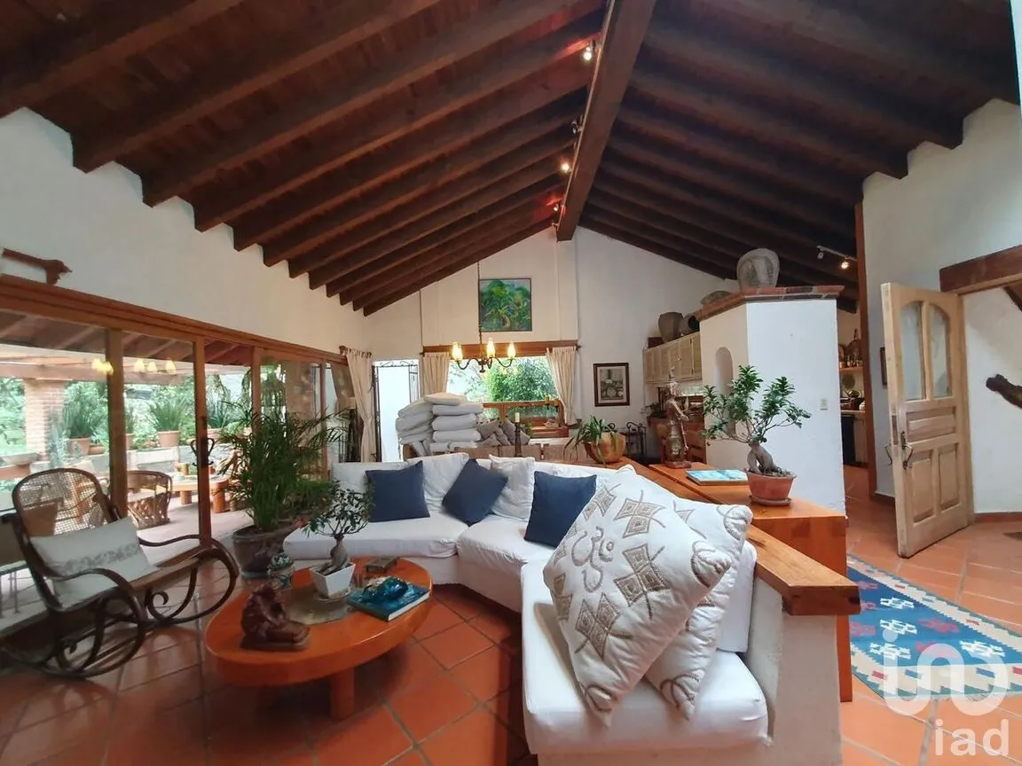 Casa en Venta en Avándaro, Valle de Bravo, Estado De México | NEX-227813 | iad México | Foto 10 de 26