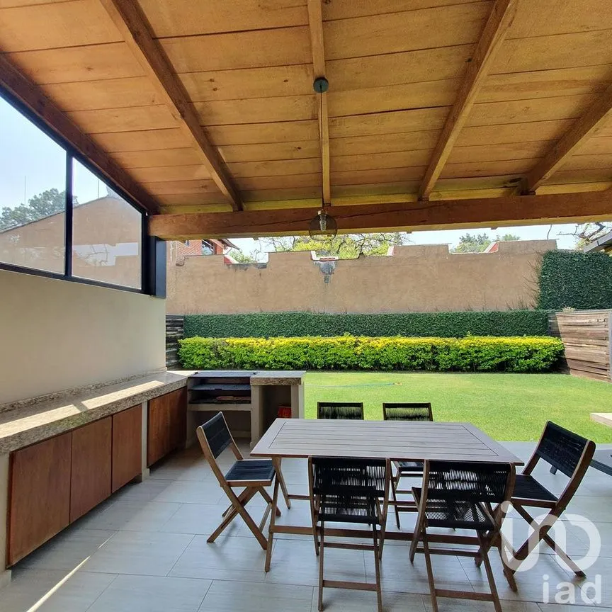 Casa en Venta en Avándaro, Valle de Bravo, Estado De México | NEX-227820 | iad México | Foto 3 de 19