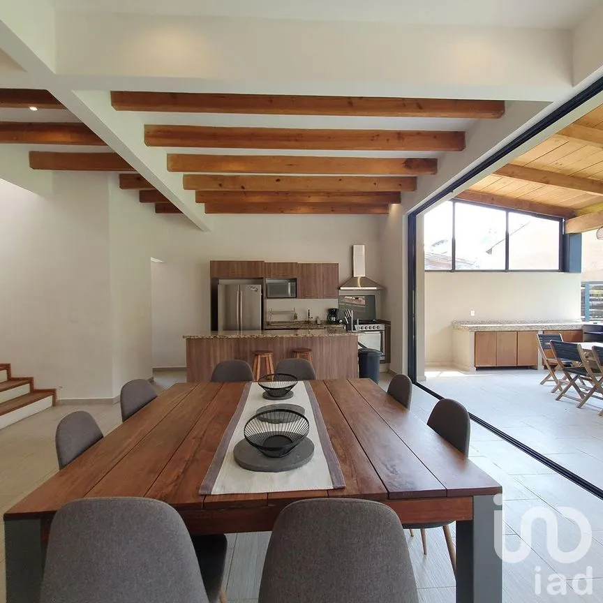 Casa en Venta en Avándaro, Valle de Bravo, Estado De México | NEX-227820 | iad México | Foto 6 de 19