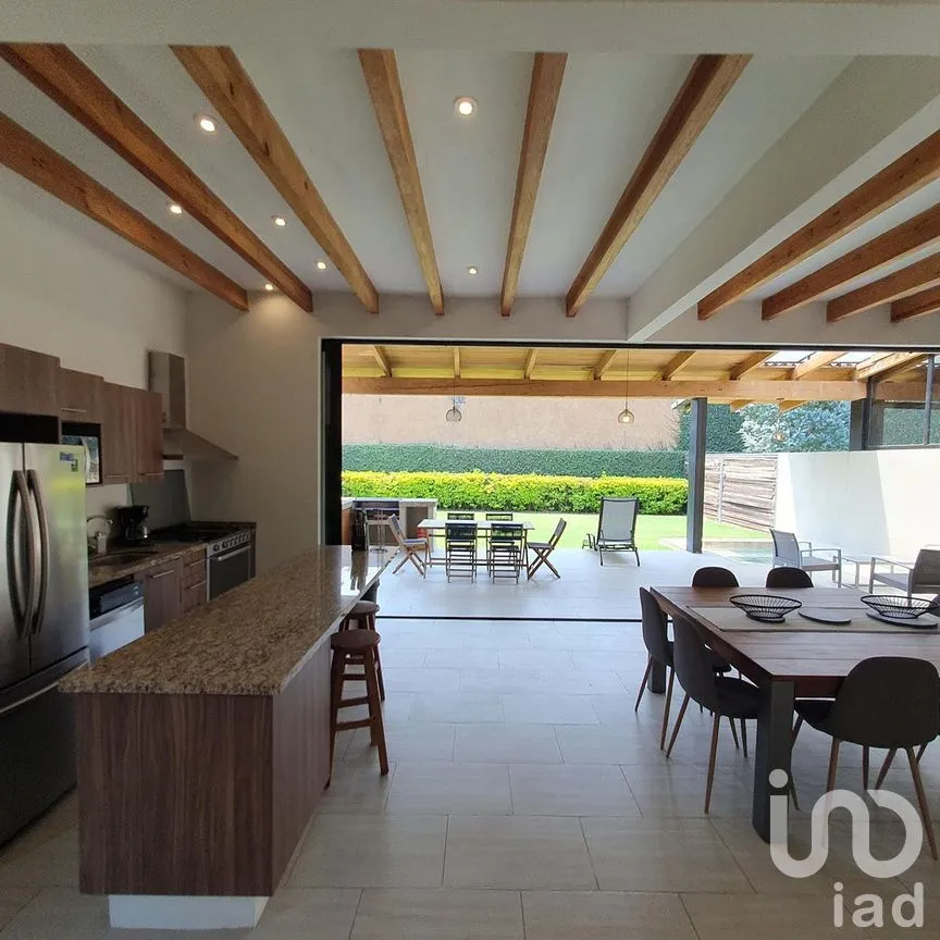 Casa en Venta en Avándaro, Valle de Bravo, Estado De México | NEX-227820 | iad México | Foto 7 de 19