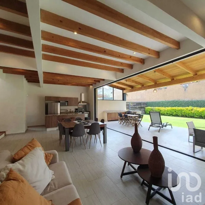 Casa en Venta en Avándaro, Valle de Bravo, Estado De México | NEX-227820 | iad México | Foto 8 de 19