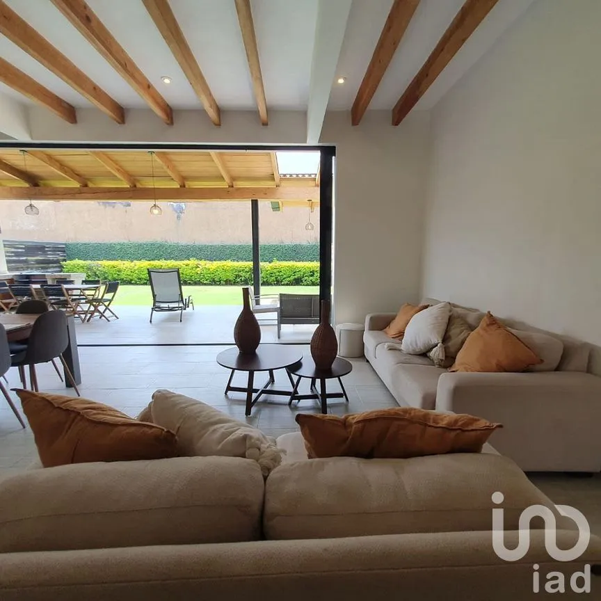 Casa en Venta en Avándaro, Valle de Bravo, Estado De México | NEX-227820 | iad México | Foto 9 de 19