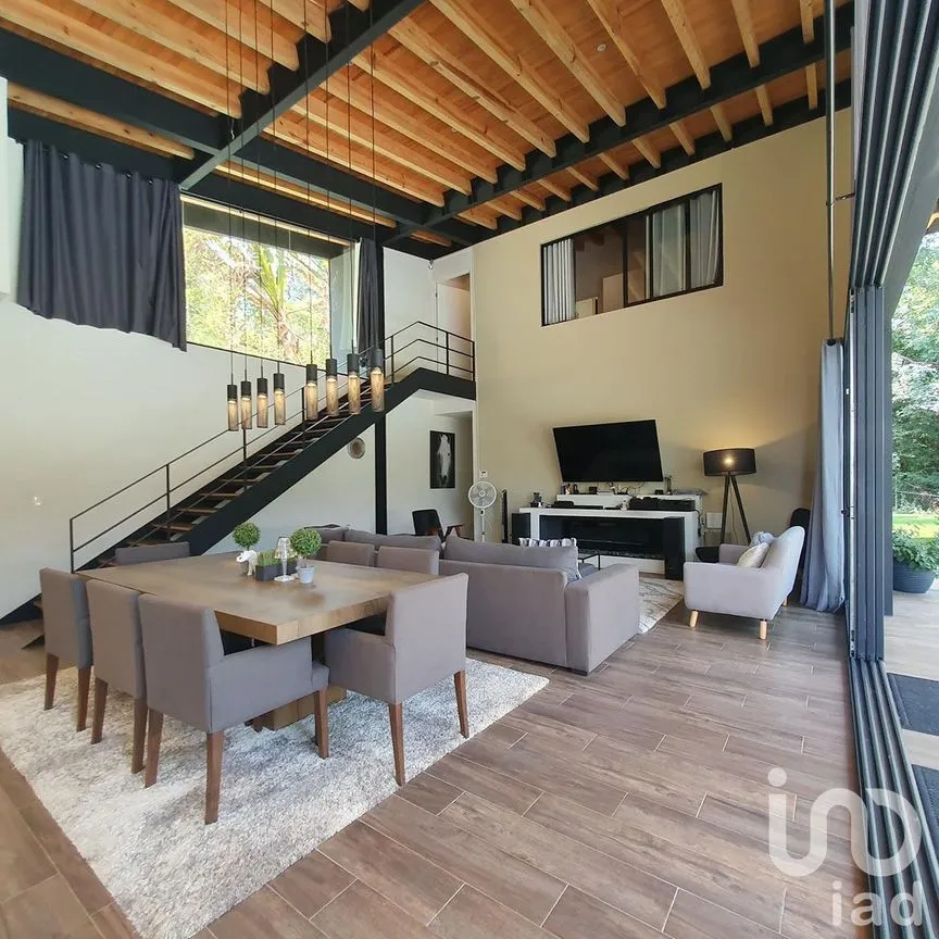Casa en Renta en Cerro Colorado, Valle de Bravo, Estado De México | NEX-227830 | iad México | Foto 10 de 28