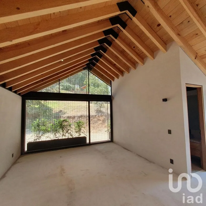 Casa en Venta en Avándaro, Valle de Bravo, Estado De México | NEX-227831 | iad México | Foto 13 de 28