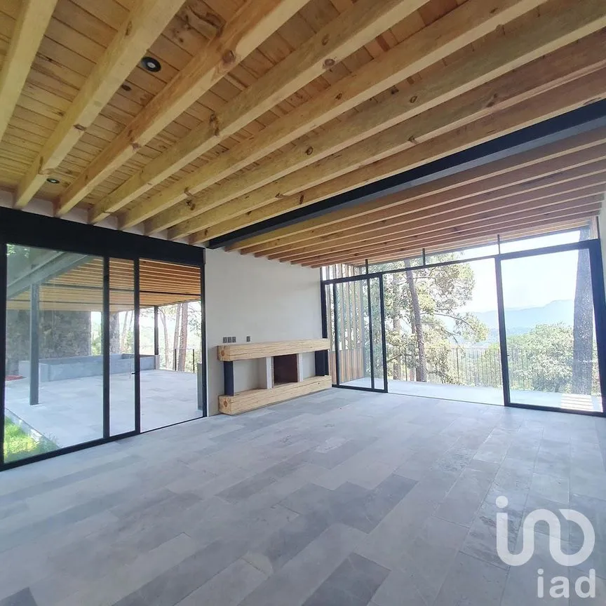 Casa en Venta en Avándaro, Valle de Bravo, Estado De México | NEX-227831 | iad México | Foto 17 de 28
