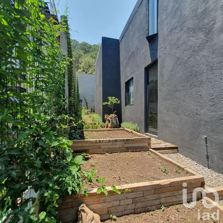 Casa en Venta en Avándaro, Valle de Bravo, Estado De México | NEX-227831 | iad México | Foto 3 de 28