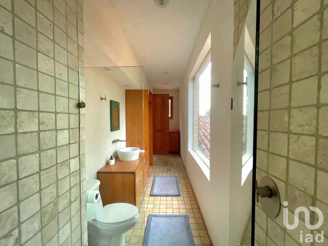 Casa en Renta en La Laguna, Valle de Bravo, Estado De México | NEX-227835 | iad México | Foto 24 de 29