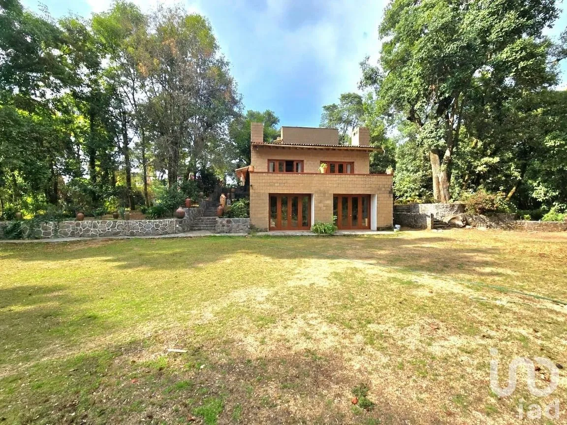 Casa en Renta en La Laguna, Valle de Bravo, Estado De México | NEX-227835 | iad México | Foto 6 de 29