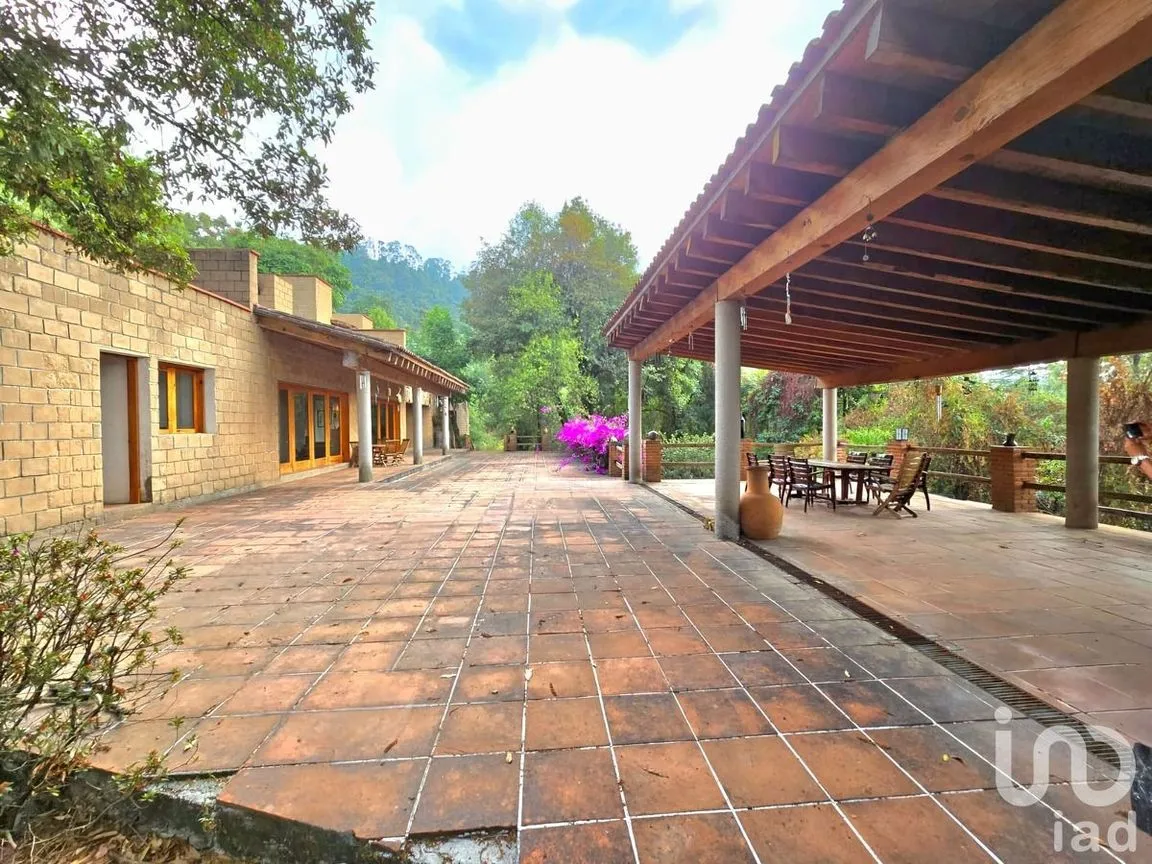 Casa en Renta en La Laguna, Valle de Bravo, Estado De México | NEX-227835 | iad México | Foto 7 de 29