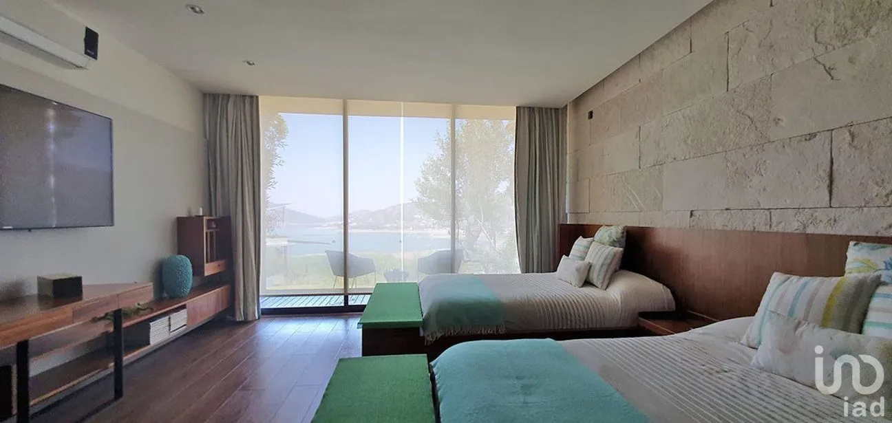 Casa en Venta en Valle de Bravo, Valle de Bravo, Estado De México | NEX-227836 | iad México | Foto 17 de 44