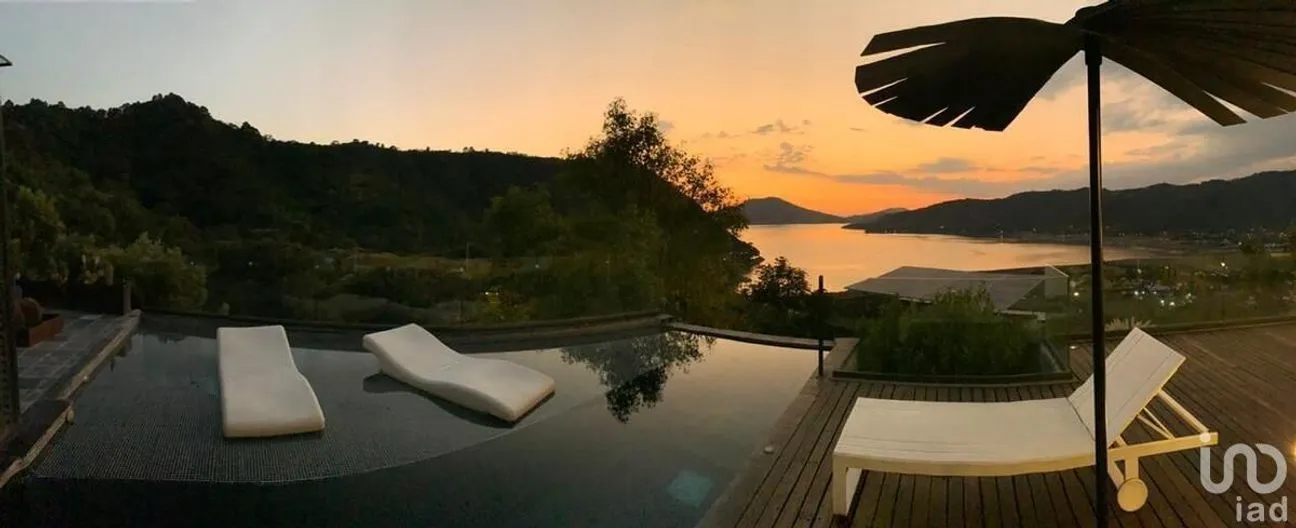 Casa en Renta en Valle de Bravo, Valle de Bravo, Estado De México | NEX-227837 | iad México | Foto 18 de 44