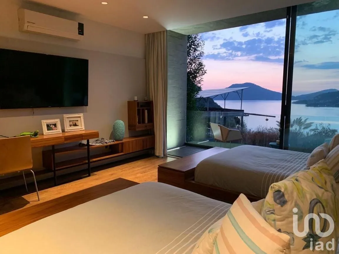 Casa en Renta en Valle de Bravo, Valle de Bravo, Estado De México | NEX-227837 | iad México | Foto 39 de 44
