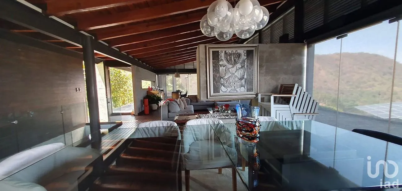 Casa en Renta en Valle de Bravo, Valle de Bravo, Estado De México | NEX-227837 | iad México | Foto 10 de 44