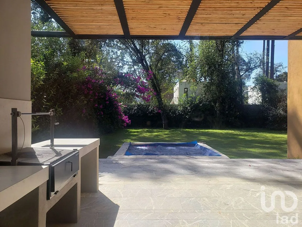 Casa en Renta en Avándaro, Valle de Bravo, Estado De México | NEX-227842 | iad México | Foto 3 de 17