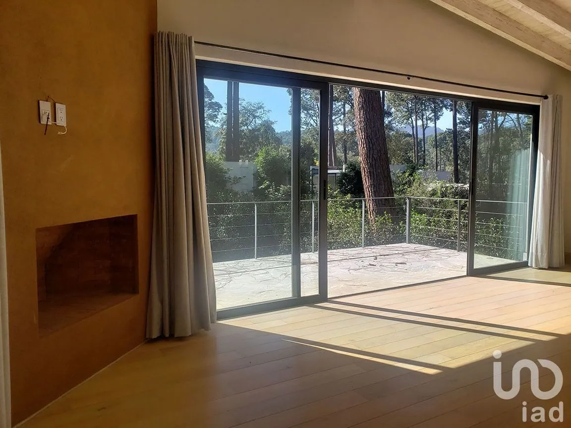 Casa en Renta en Avándaro, Valle de Bravo, Estado De México | NEX-227842 | iad México | Foto 6 de 17