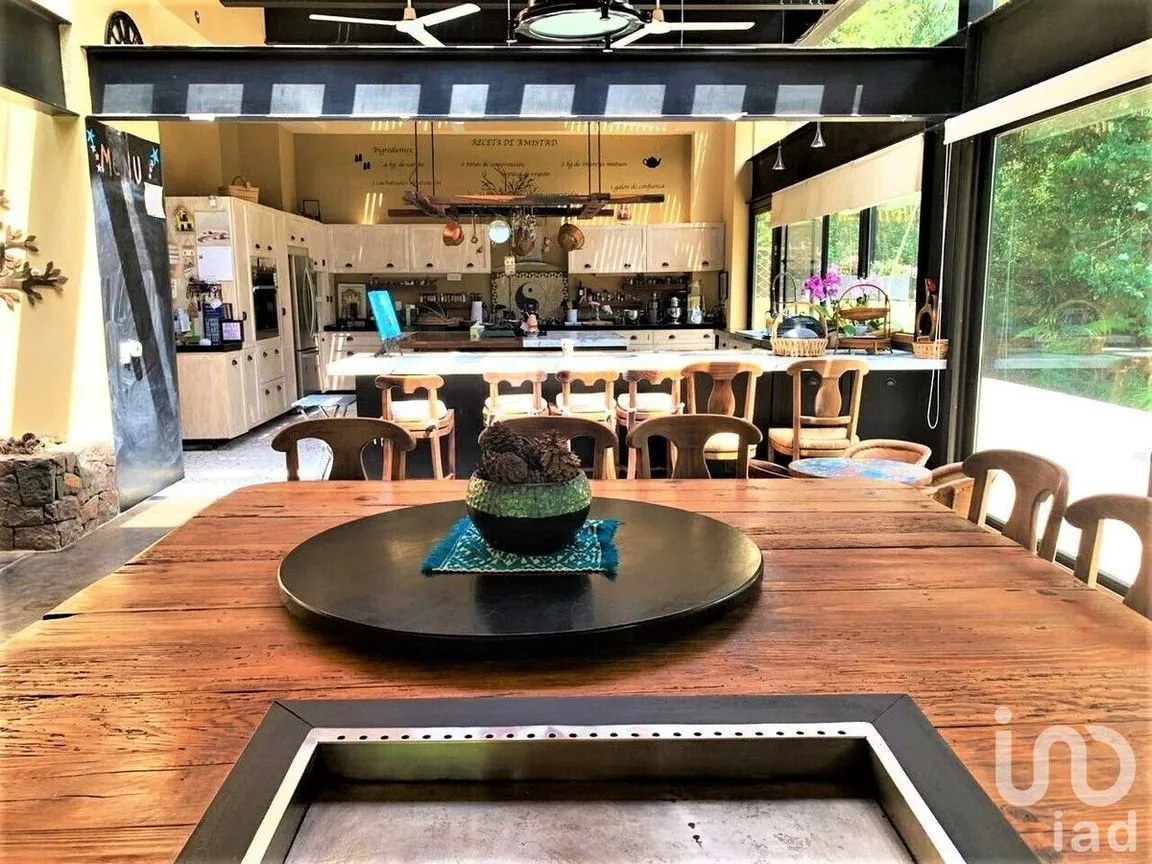 Casa en Venta en Avándaro, Valle de Bravo, Estado De México | NEX-227843 | iad México | Foto 12 de 35