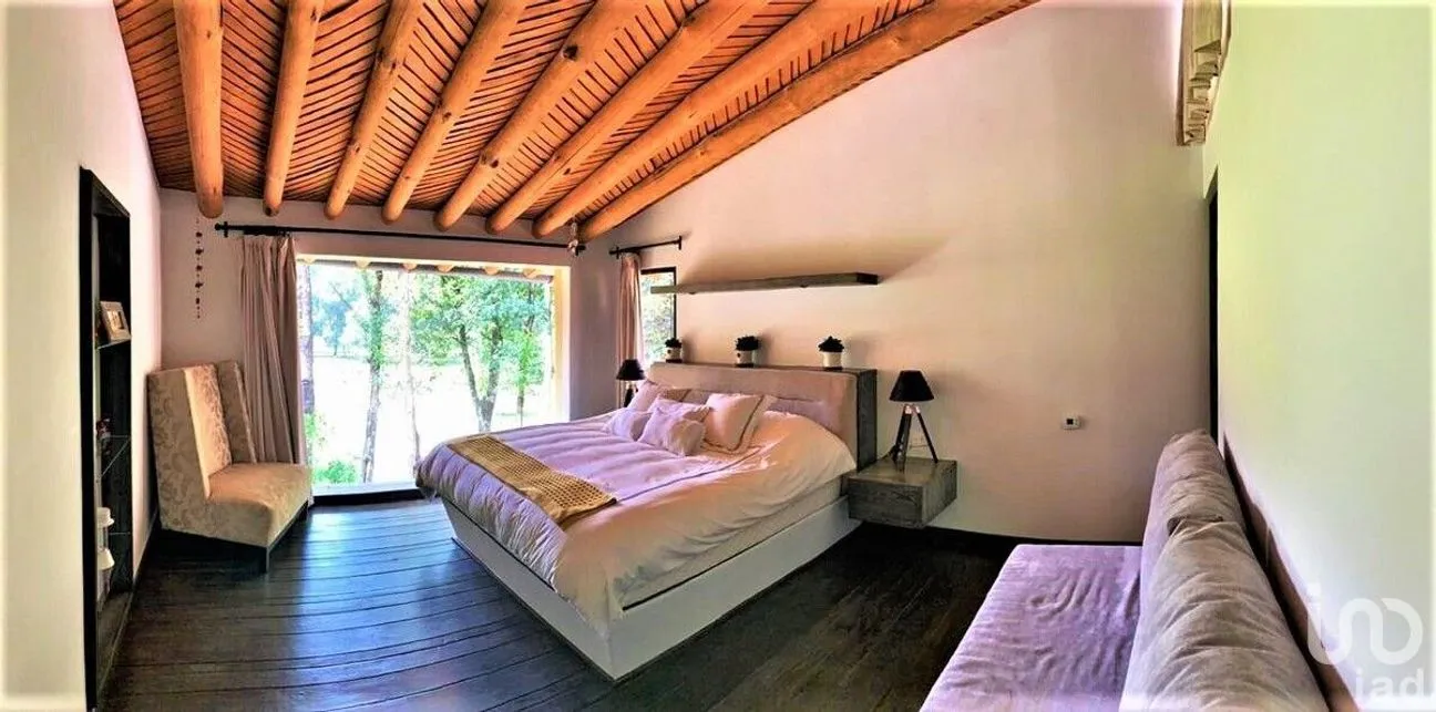 Casa en Venta en Avándaro, Valle de Bravo, Estado De México | NEX-227843 | iad México | Foto 22 de 35