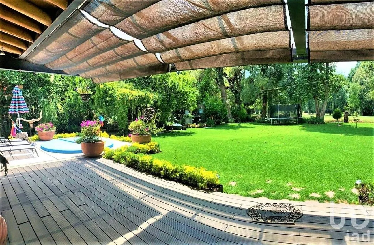Casa en Venta en Avándaro, Valle de Bravo, Estado De México | NEX-227843 | iad México | Foto 9 de 35