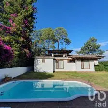 NEX-228075 - Casa en Renta, con 3 recamaras, con 3 baños, con 169 m2 de construcción en Avándaro, CP 51200, Estado De México.