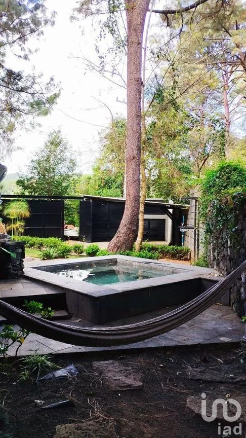 Casa en Venta en Cerro Gordo, Valle de Bravo, Estado De México | NEX-228112 | iad México | Foto 2 de 28