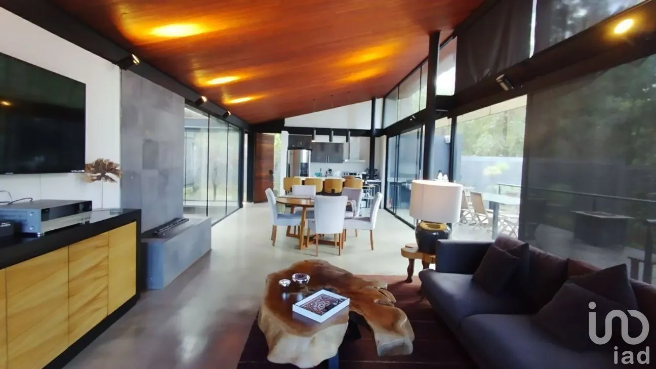 Casa en Venta en Cerro Gordo, Valle de Bravo, Estado De México | NEX-228112 | iad México | Foto 18 de 28